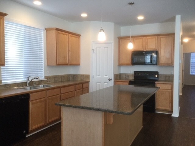 Foto del edificio - 18321 81st Ave Ct E