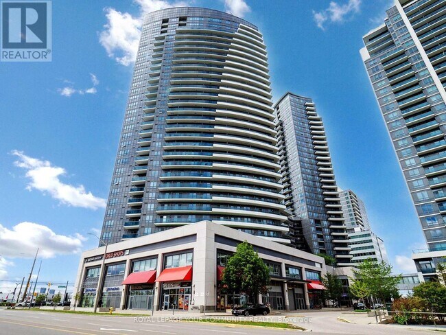 Photo du bâtiment - 7171-7171 Yonge St