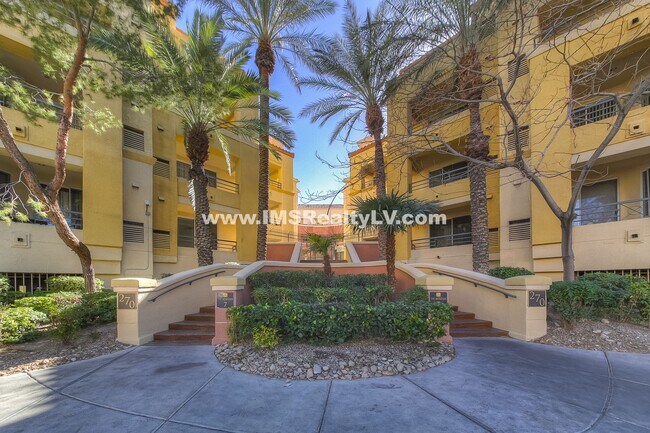 Foto del edificio - 210 E Flamingo Rd