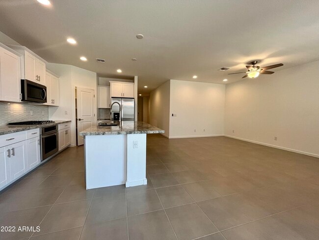 Building Photo - 4506 E Italian Trotter Rd