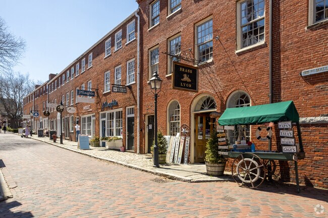 Downtown Newburyport epitomizes a classic New England town.