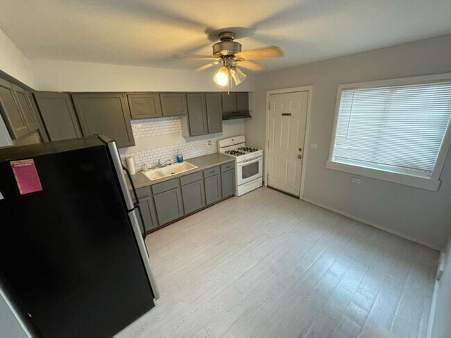 Foto del edificio - 1312 Greenfield Ave