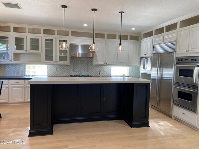 Foto del edificio - 3082 Eaglewood Ave