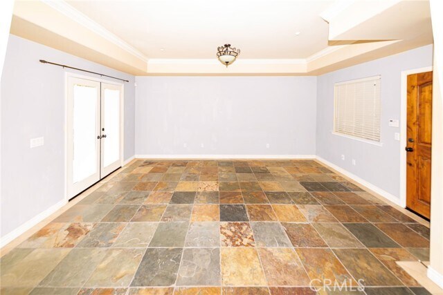 Building Photo - 56 S Craig Ave