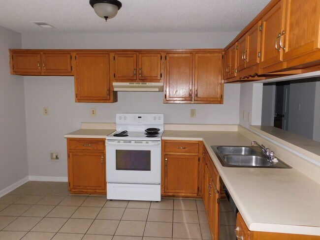 Foto del edificio - ****JUST REDUCED****6292 Liberty Estates D...