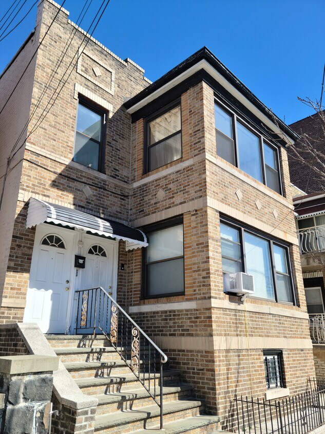 Primary Photo - 618 21st St