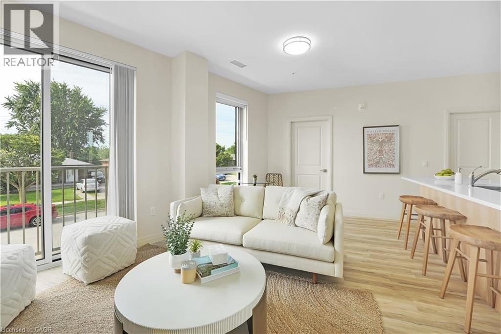 Photo principale - 301 Westmount Rd W