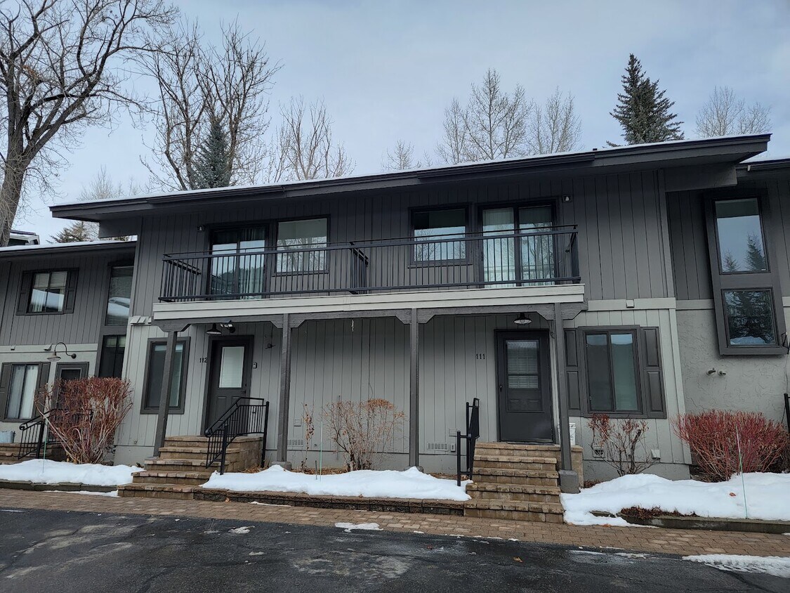 Primary Photo - 311 Andora Ln