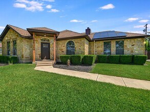 Building Photo - 15208 Bowling Ln
