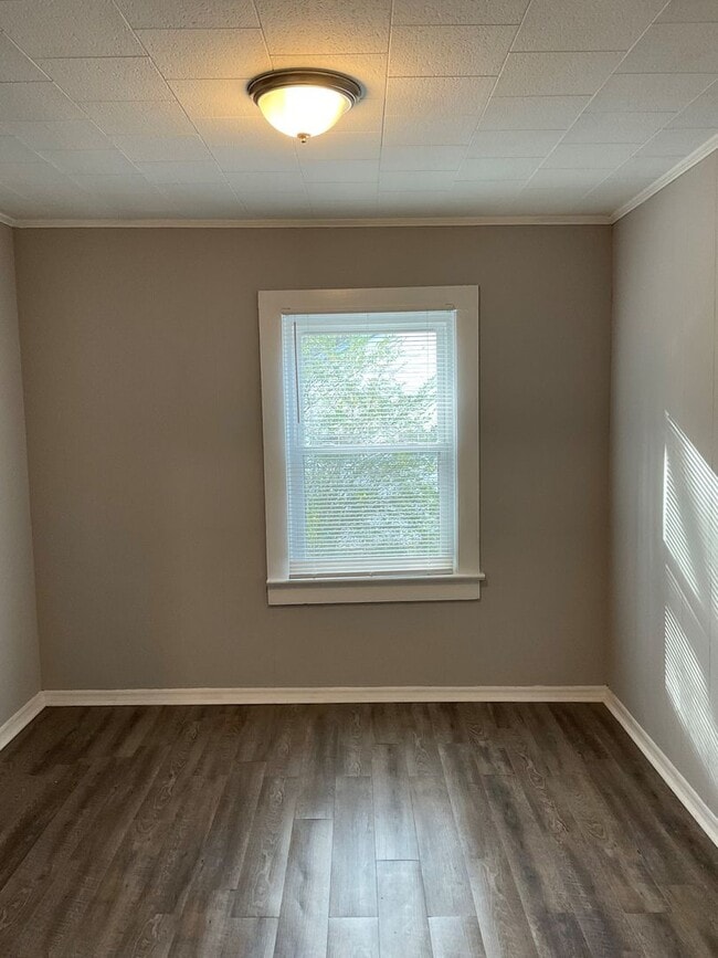 Building Photo - Available Now!! Updated 3 Bedroom 1 Bathroom Home in Gastonia