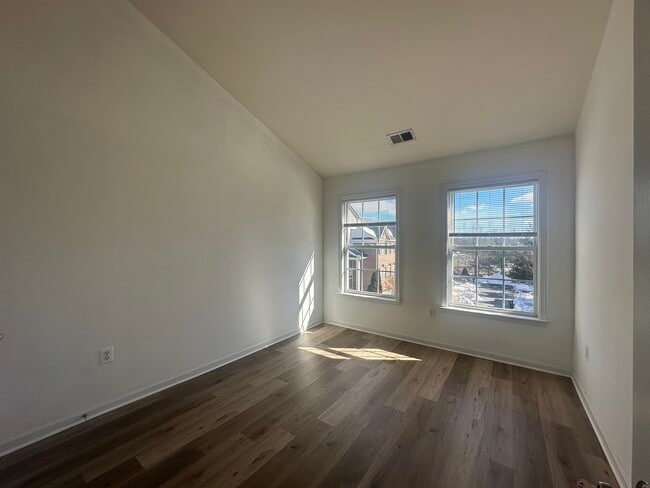 Building Photo - 4122 Dallas Hutchison St