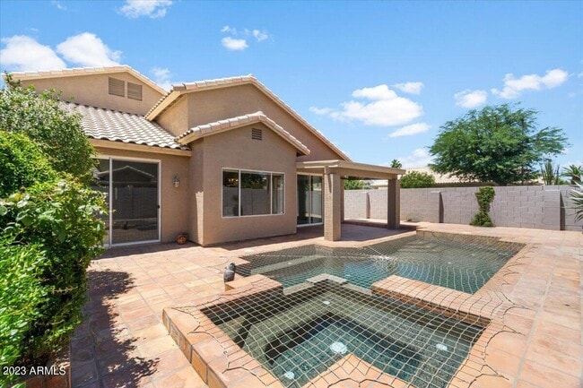 Foto del edificio - 9308 E Wood Dr