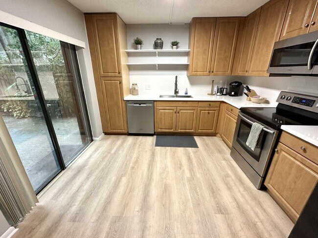 Foto del edificio - 2BR/2.5BA Townhome in the Heart of Palm Beach Gardens