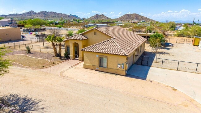 Building Photo - Massive Equestrian Property with Mountain ...
