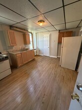 Building Photo - 164 Main St