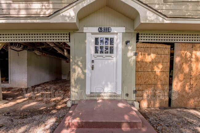 Foto del edificio - 811 B Sam Houston Ave
