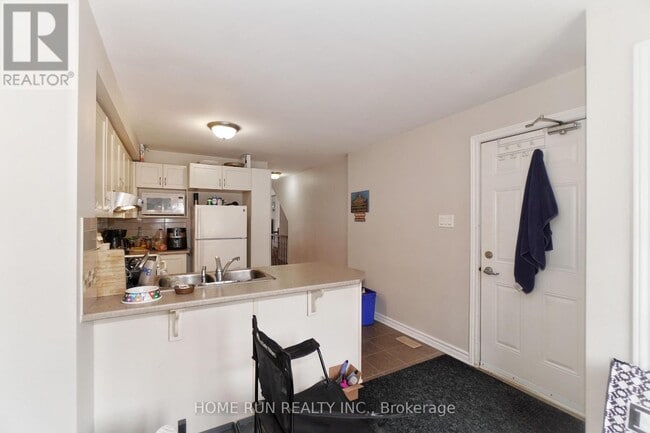 Building Photo - 613 Chapman Mills Dr