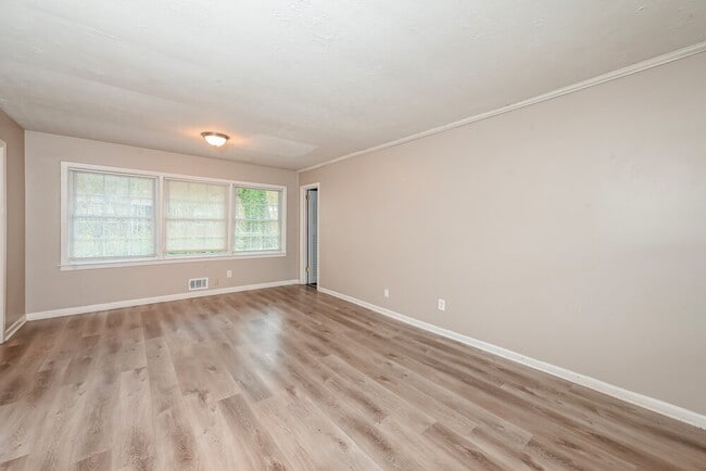 Foto del edificio - 3135 Robin Rd