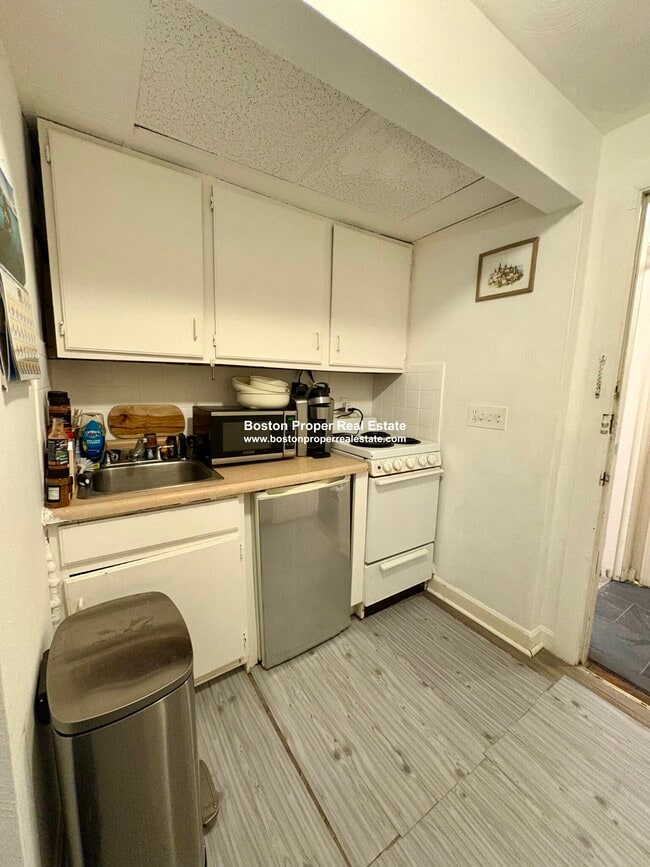 Building Photo - 116 Marlborough St