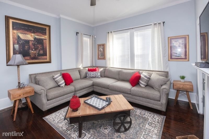Foto principal - 122 Hinsdale Ave
