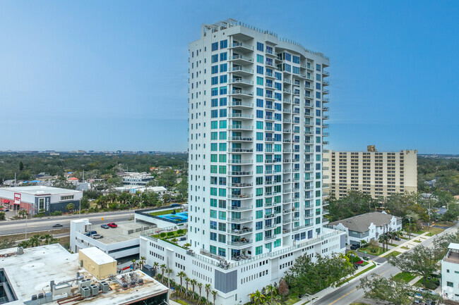 Building Photo - Altura Bayshore