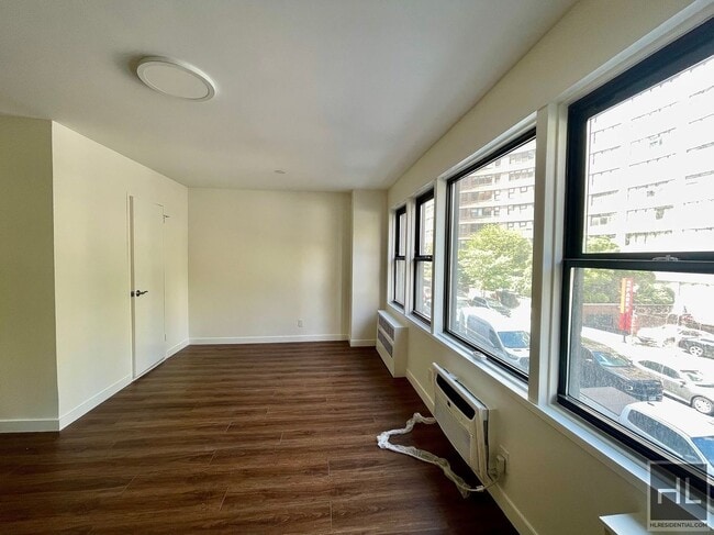 Building Photo - EAST 36 STREET