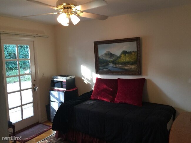 Building Photo - 1 br, 1 bath House - 1 E Buena Vista Ave