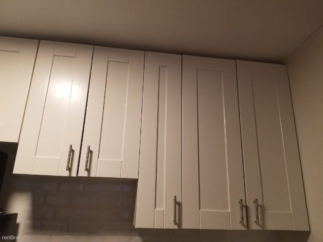 Building Photo - Studio, 1 bath  - 8716 Winchester Blvd 5g