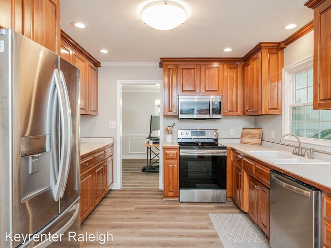 Foto del edificio - 3 br, 3.5 bath House - 3204 Manor Ridge Dr.