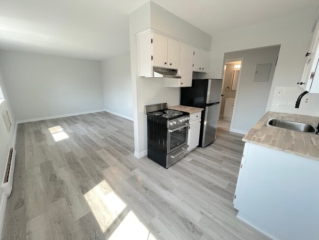 Photo du bâtiment - 471 Tecumseh Rd W