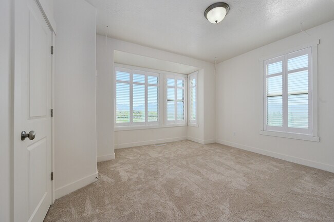 Building Photo - 4491 Daybreak Rim Way