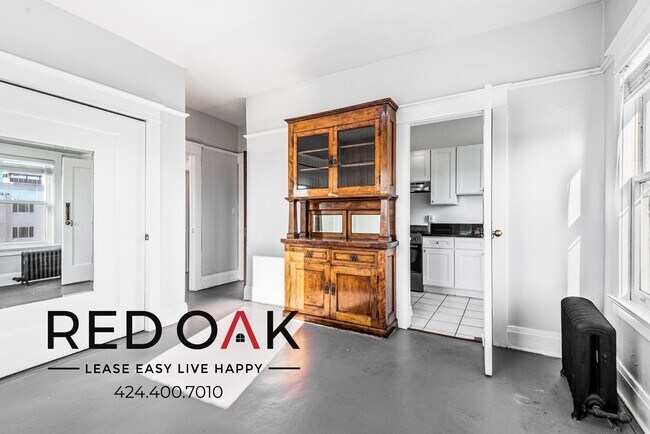 Foto del edificio - Charmingly, Bright, One of a Kind Remodele...