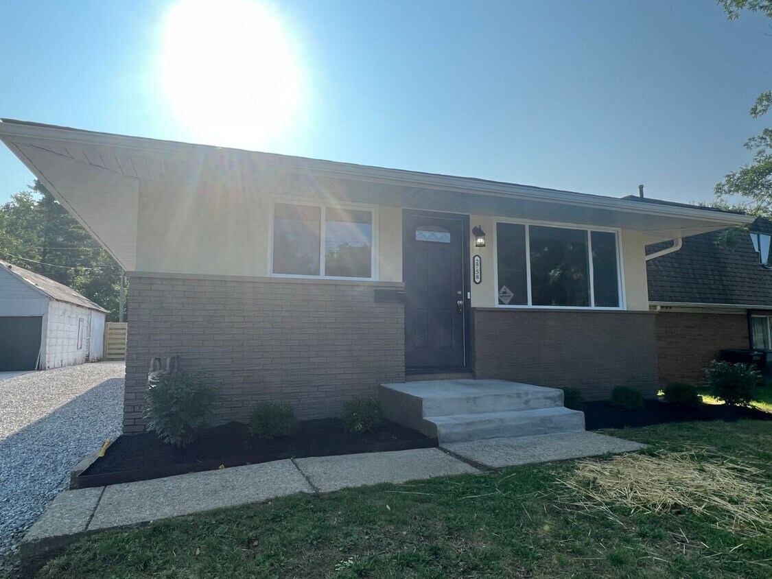 2758 Beulah Rd, Columbus, OH 43211 House Rental in Columbus, OH