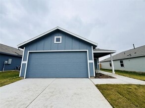 Building Photo - 12443 Lost Rock Dr