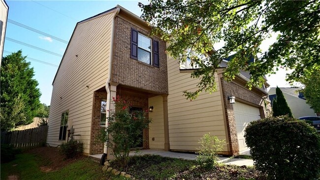 Foto del edificio - 2200 Atkinson Park Dr