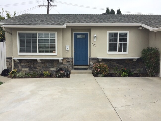 Building Photo - 15052 Rice Cir