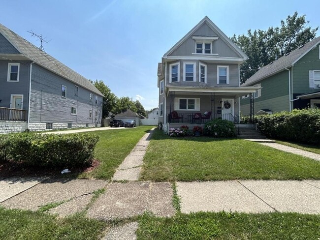 Foto del edificio - 81 Mariemont Ave