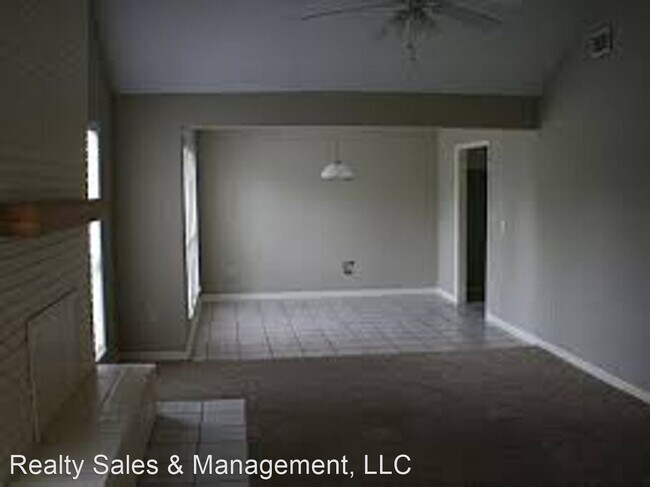 Building Photo - 3 br, 2 bath House - 5417 Brookhollow Drive