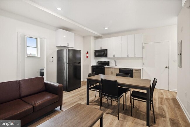 Building Photo - 1534 N 16th St