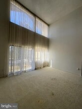 Building Photo - 231 Canal Park Dr