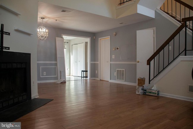 Foto del edificio - 3337 Oakshade Ct