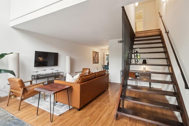 Foto del edificio - 1501 Rockdale Cir