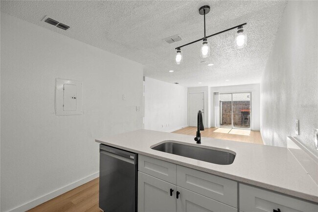 Foto del edificio - 5425 SE 30th Pl