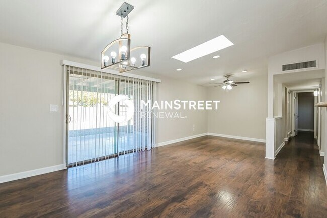 Foto del edificio - 3 Bedroom Pet-Friendly Home in Tucson, AZ with Main Street Renewal