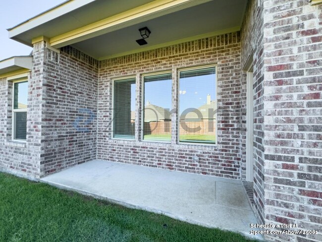 Building Photo - 9928 Norway Spruce Trail