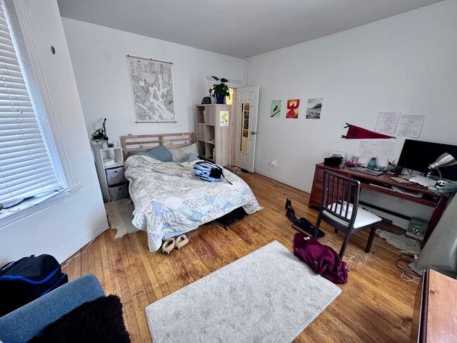 Building Photo - 51 Park Dr