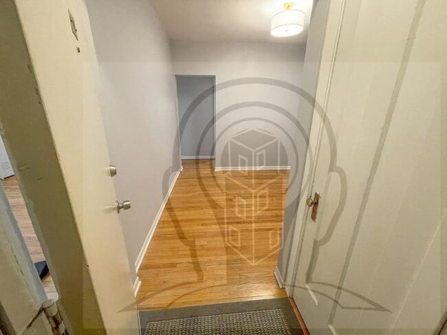 Photo - 2 bedroom in CHICAGO IL 60613 Apartment
