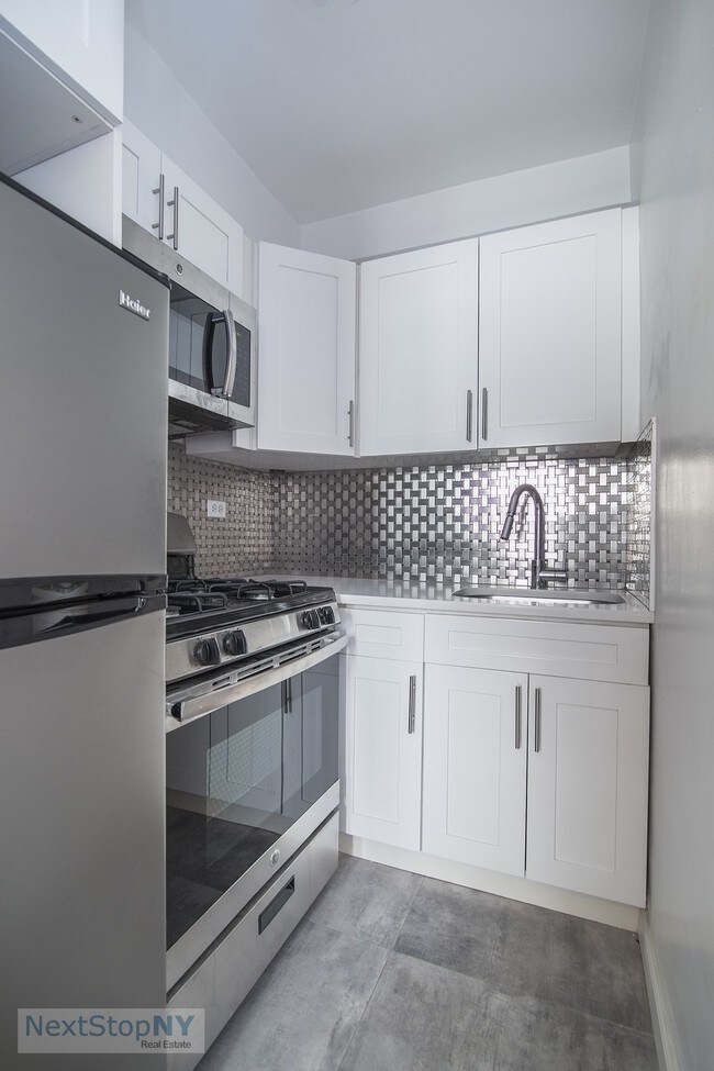 Foto del edificio - 200 E 36th St