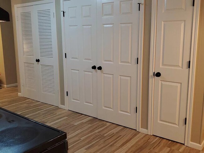 Foto del edificio - 3801 Nichols Dr