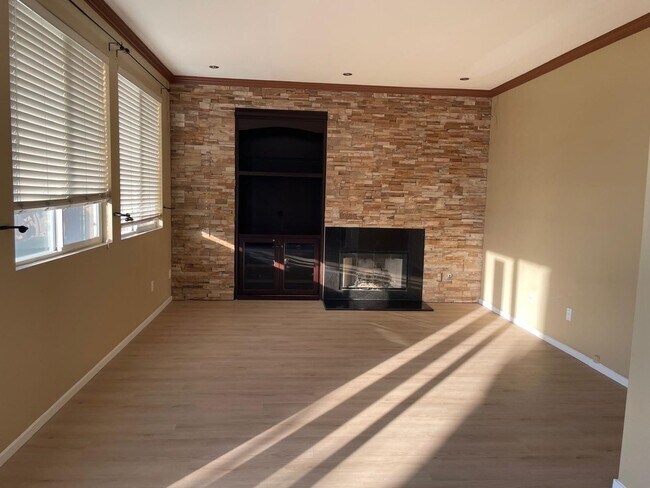 Foto del edificio - Beautiful 4-Bedroom Home for Lease in Otay...